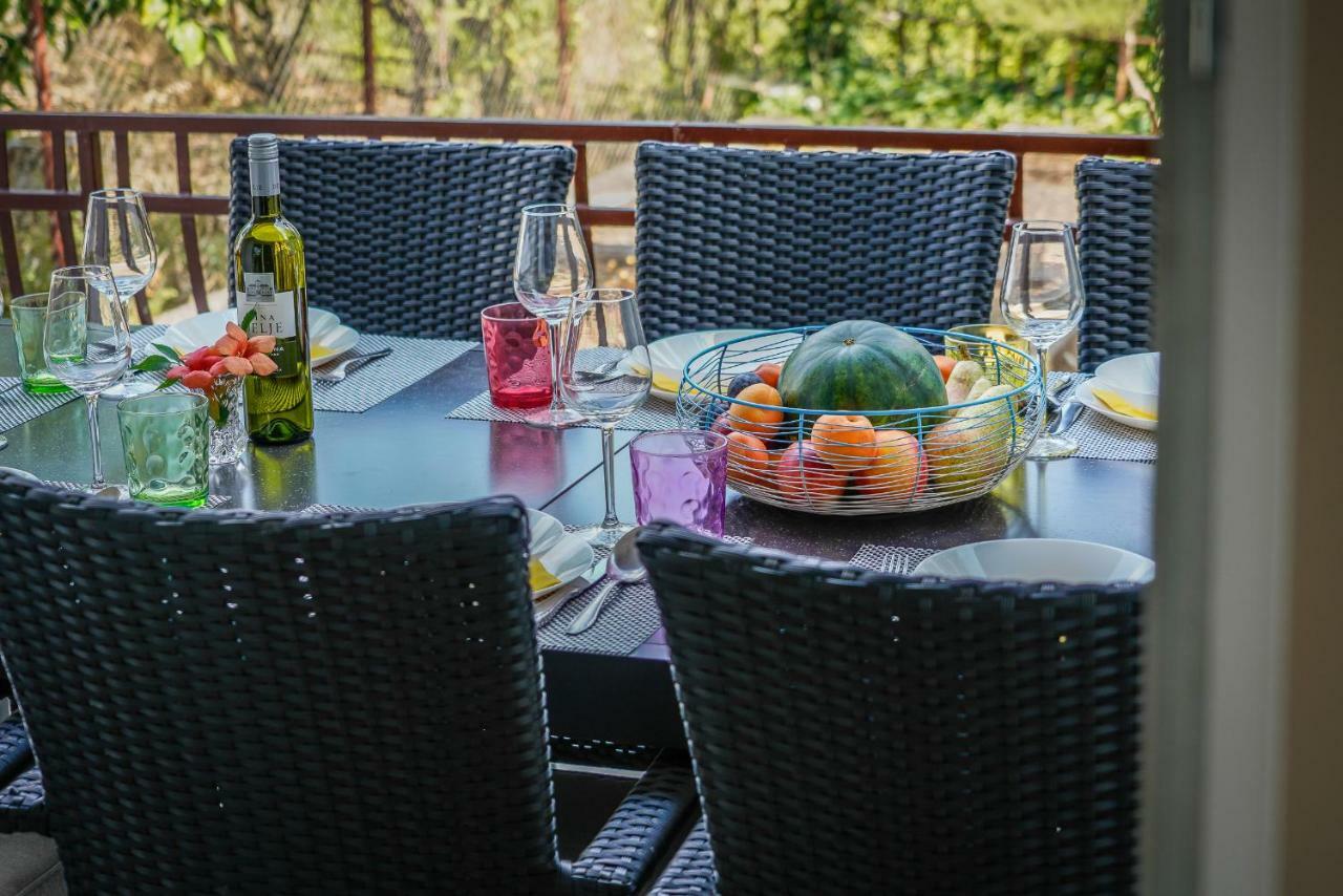 Guesthouse Klara Duba Stonska Ngoại thất bức ảnh