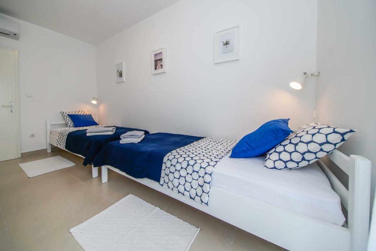 Guesthouse Klara Duba Stonska Ngoại thất bức ảnh
