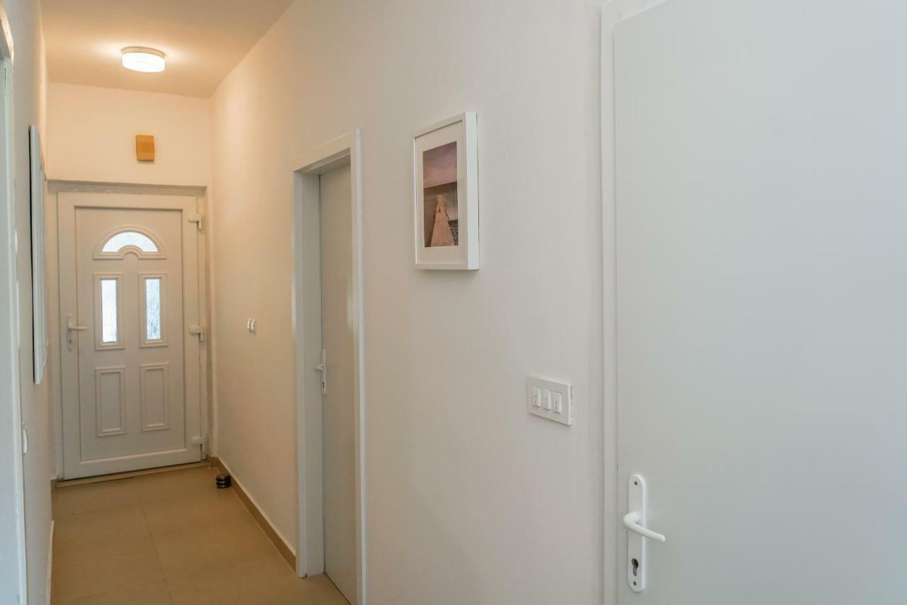 Guesthouse Klara Duba Stonska Ngoại thất bức ảnh
