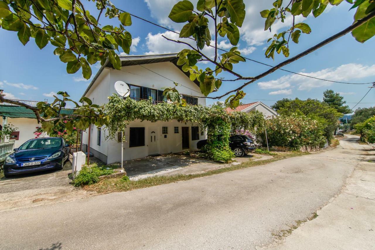 Guesthouse Klara Duba Stonska Ngoại thất bức ảnh